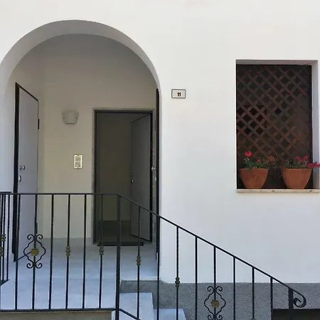 בית נופש Il Grecale קרוטונה